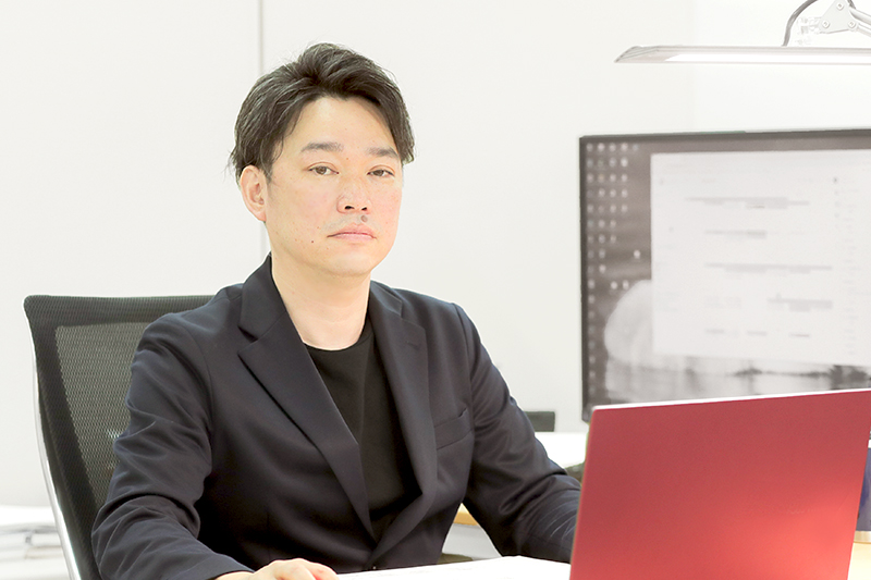 代表取締役副社長 榮前田 英樹